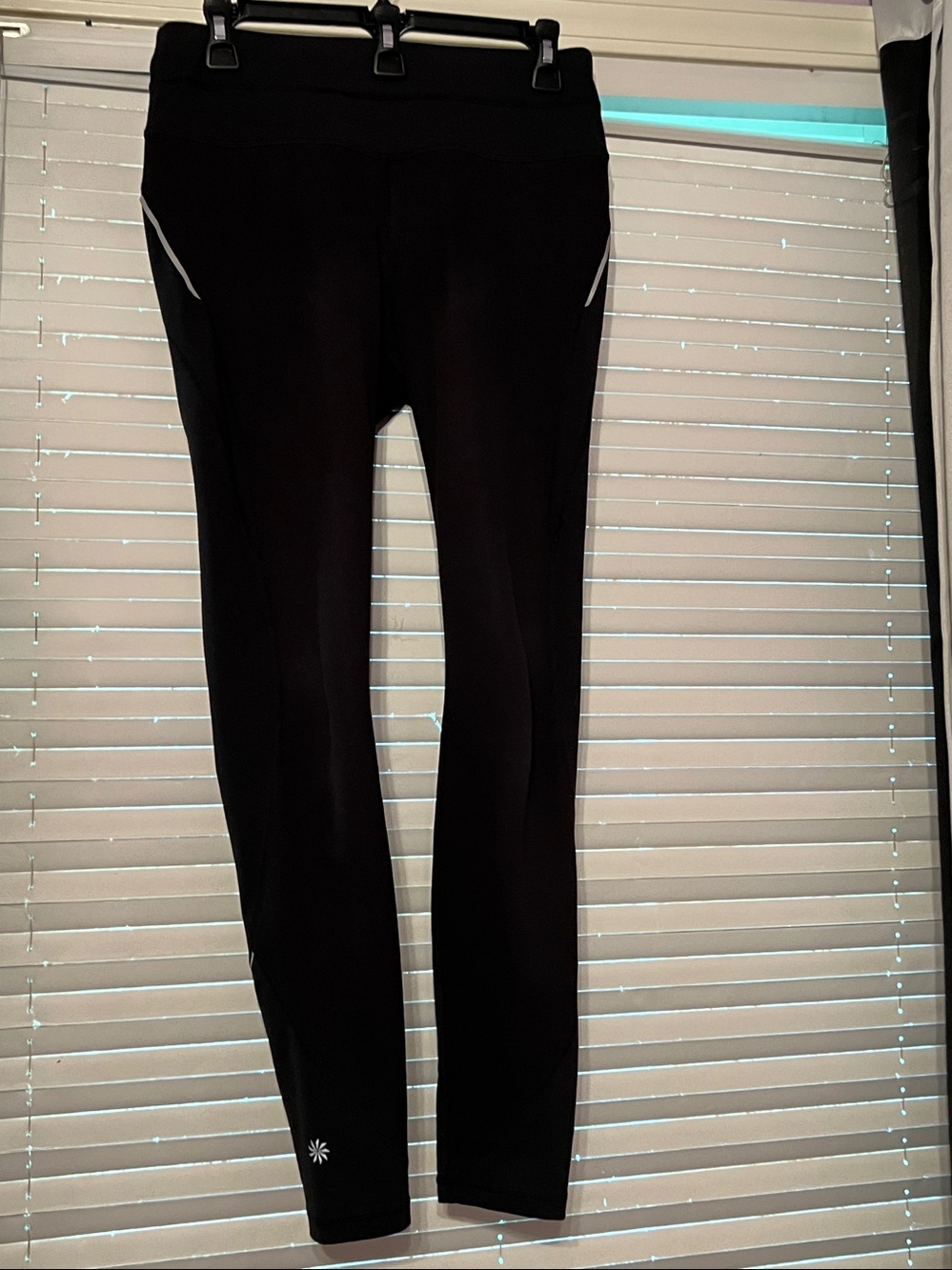 Athleta Black Reflective Detail High-Rise Women’s Leggings Size Medium